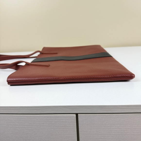 Vince Camuto Tote Bag - Picture 6 of 10